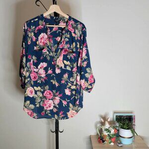 Torrid Blouse - Size 1 Harper Oversized Floral Blouse